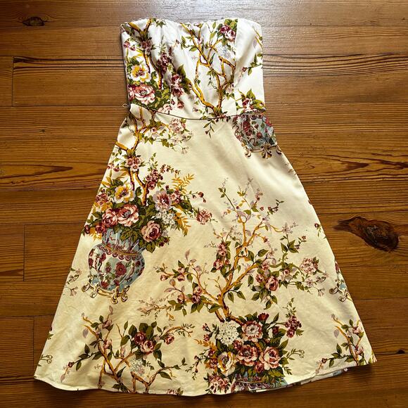 Moda International Dresses & Skirts - Moda International beige floral antique vase strapless midi dress SIZE 8